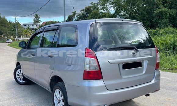 Buy Used Toyota innova Other Car in Bandar Seri Begawan in Brunei-Muara Buy Used Toyota innova Other Car in Bandar Seri Begawan in Brunei-Muara
