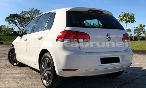 Buy Used Volkswagen Golf White Car in Bandar Seri Begawan in Brunei-Muara Buy Used Volkswagen Golf White Car in Bandar Seri Begawan in Brunei-Muara