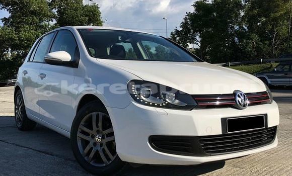 Buy Used Volkswagen Golf White Car in Bandar Seri Begawan in Brunei-Muara Buy Used Volkswagen Golf White Car in Bandar Seri Begawan in Brunei-Muara