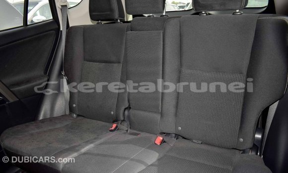 Buy Import Toyota HiAce Other Truck in Import - Dubai in Belait Buy Import Toyota HiAce Other Truck in Import - Dubai in Belait