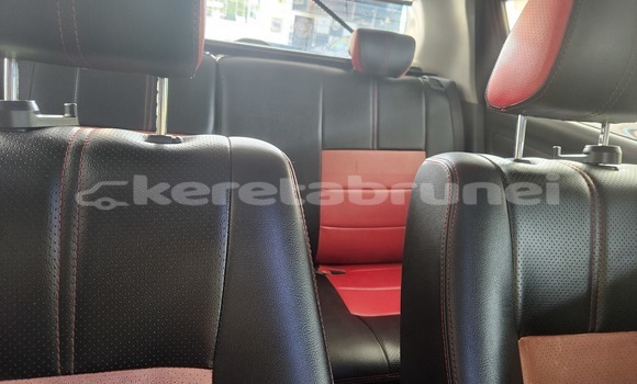 Buy Used Suzuki Swift Black Car in Kuala Belait in Belait Buy Used Suzuki Swift Black Car in Kuala Belait in Belait