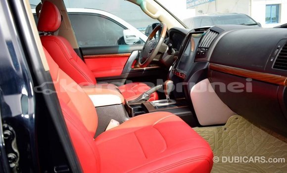 Buy Import Toyota Land Cruiser Black Car in Import - Dubai in Belait Buy Import Toyota Land Cruiser Black Car in Import - Dubai in Belait