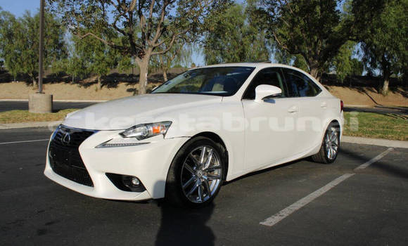 Buy Used Lexus IS White Car in Bandar Seri Begawan in Brunei-Muara Buy Used Lexus IS White Car in Bandar Seri Begawan in Brunei-Muara