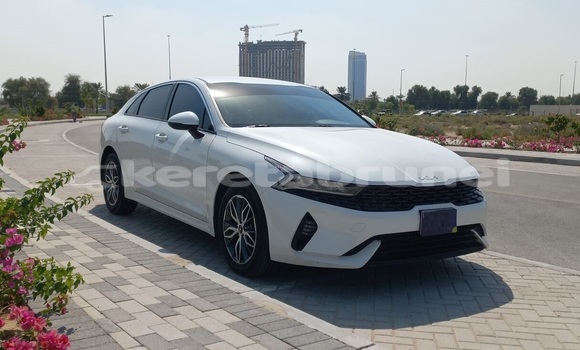 Buy Used Kia K5 White Car in Bandar Seri Begawan in Brunei-Muara Buy Used Kia K5 White Car in Bandar Seri Begawan in Brunei-Muara
