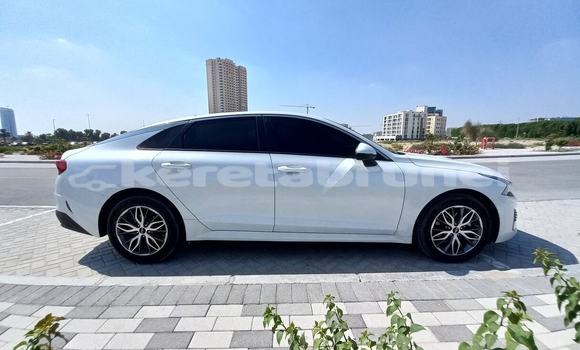 Buy Used Kia K5 White Car in Bandar Seri Begawan in Brunei-Muara Buy Used Kia K5 White Car in Bandar Seri Begawan in Brunei-Muara