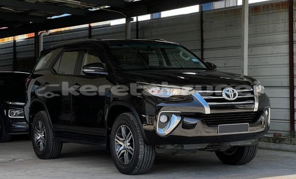 Buy Used Toyota Fortuner Black Car in Bandar Seri Begawan in Brunei-Muara Buy Used Toyota Fortuner Black Car in Bandar Seri Begawan in Brunei-Muara