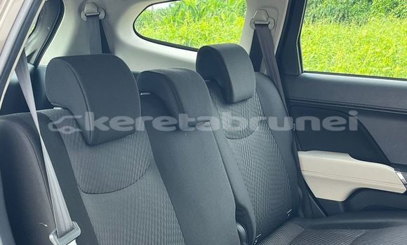 Buy Used Toyota Rush Other Car in Bandar Seri Begawan in Brunei-Muara Buy Used Toyota Rush Other Car in Bandar Seri Begawan in Brunei-Muara