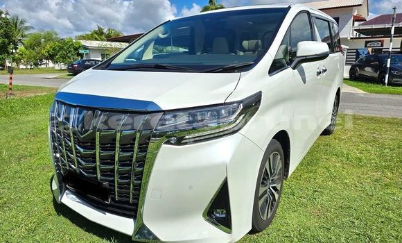Buy Used Toyota Alphard White Car in Bandar Seri Begawan in Brunei-Muara Buy Used Toyota Alphard White Car in Bandar Seri Begawan in Brunei-Muara
