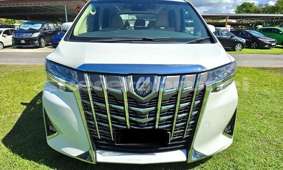 Buy Used Toyota Alphard White Car in Bandar Seri Begawan in Brunei-Muara Buy Used Toyota Alphard White Car in Bandar Seri Begawan in Brunei-Muara