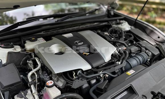 Buy Used Lexus ES White Car in Bandar Seri Begawan in Brunei-Muara Buy Used Lexus ES White Car in Bandar Seri Begawan in Brunei-Muara