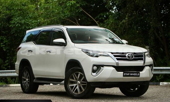 Buy Used Toyota Fortuner White Car in Bandar Seri Begawan in Brunei-Muara Buy Used Toyota Fortuner White Car in Bandar Seri Begawan in Brunei-Muara