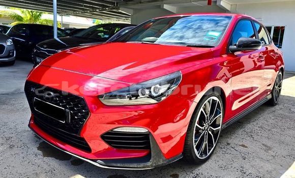 Buy Used Hyundai i30 Red Car in Bandar Seri Begawan in Brunei-Muara Buy Used Hyundai i30 Red Car in Bandar Seri Begawan in Brunei-Muara