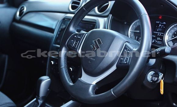 Buy Used Suzuki Vitara Red Car in Bandar Seri Begawan in Brunei-Muara Buy Used Suzuki Vitara Red Car in Bandar Seri Begawan in Brunei-Muara