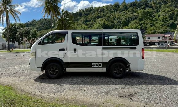 Buy Used Nissan Urvan White Car in Bandar Seri Begawan in Brunei-Muara Buy Used Nissan Urvan White Car in Bandar Seri Begawan in Brunei-Muara