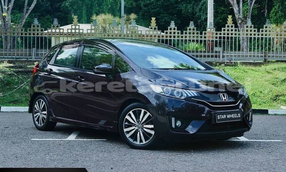 Buy Used Honda Jazz Other Car in Bandar Seri Begawan in Brunei-Muara Buy Used Honda Jazz Other Car in Bandar Seri Begawan in Brunei-Muara