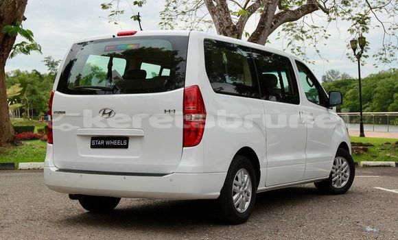 Buy Used Hyundai H1 White Car in Bandar Seri Begawan in Brunei-Muara Buy Used Hyundai H1 White Car in Bandar Seri Begawan in Brunei-Muara