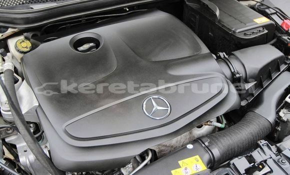 Buy Used Mercedes-Benz GLA-klasse White Car in Bandar Seri Begawan in Brunei-Muara Buy Used Mercedes-Benz GLA-klasse White Car in Bandar Seri Begawan in Brunei-Muara