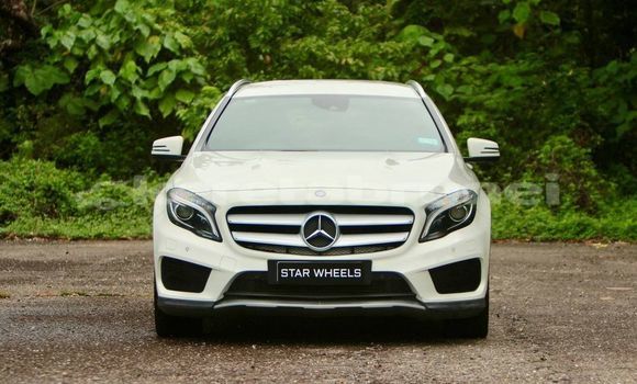Buy Used Mercedes-Benz GLA-klasse White Car in Bandar Seri Begawan in Brunei-Muara Buy Used Mercedes-Benz GLA-klasse White Car in Bandar Seri Begawan in Brunei-Muara