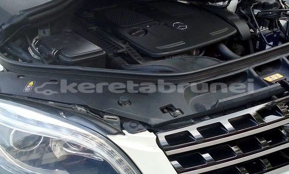 Buy Used Mercedes-Benz ML–Class White Car in Bandar Seri Begawan in Brunei-Muara Buy Used Mercedes-Benz ML–Class White Car in Bandar Seri Begawan in Brunei-Muara