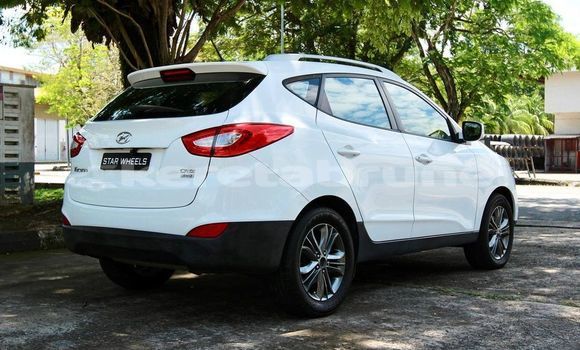 Buy Used Hyundai Tucson White Car in Bandar Seri Begawan in Brunei-Muara Buy Used Hyundai Tucson White Car in Bandar Seri Begawan in Brunei-Muara