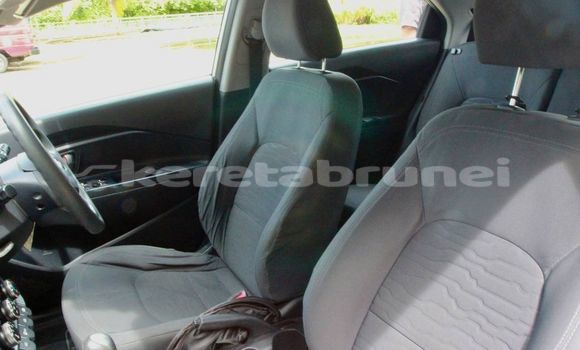 Buy Used Kia Rio Other Car in Bandar Seri Begawan in Brunei-Muara Buy Used Kia Rio Other Car in Bandar Seri Begawan in Brunei-Muara