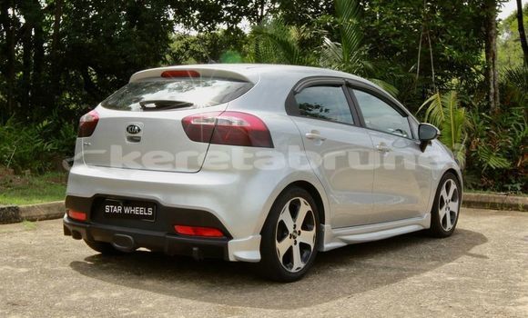 Buy Used Kia Rio Other Car in Bandar Seri Begawan in Brunei-Muara Buy Used Kia Rio Other Car in Bandar Seri Begawan in Brunei-Muara