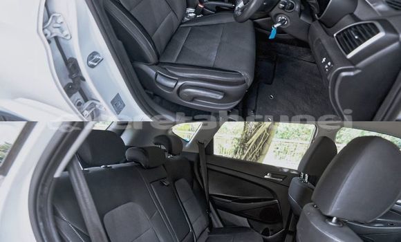 Buy Used Hyundai Tucson White Car in Bandar Seri Begawan in Brunei-Muara Buy Used Hyundai Tucson White Car in Bandar Seri Begawan in Brunei-Muara