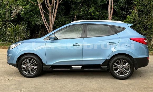 Buy Used Hyundai Tucson Blue Car in Bandar Seri Begawan in Brunei-Muara Buy Used Hyundai Tucson Blue Car in Bandar Seri Begawan in Brunei-Muara