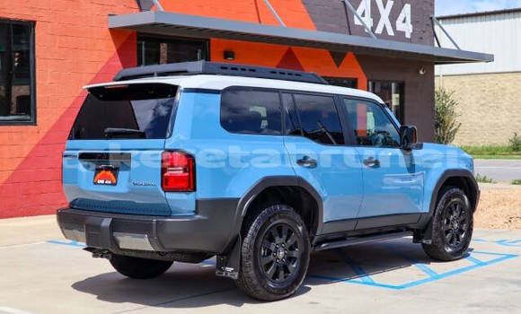 Buy Used Toyota Land Cruiser Other Car in Bandar Seri Begawan in Brunei-Muara Buy Used Toyota Land Cruiser Other Car in Bandar Seri Begawan in Brunei-Muara