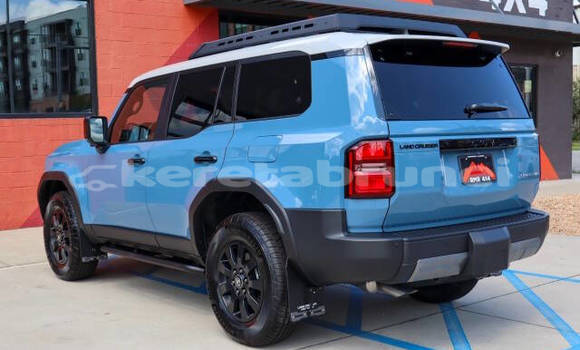 Buy Used Toyota Land Cruiser Other Car in Bandar Seri Begawan in Brunei-Muara Buy Used Toyota Land Cruiser Other Car in Bandar Seri Begawan in Brunei-Muara