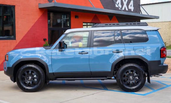 Buy Used Toyota Land Cruiser Other Car in Bandar Seri Begawan in Brunei-Muara Buy Used Toyota Land Cruiser Other Car in Bandar Seri Begawan in Brunei-Muara