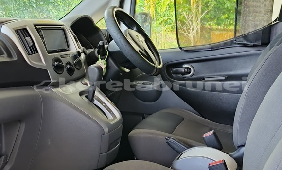 Buy Used Nissan NV200 Silver Car in Bandar Seri Begawan in Brunei-Muara Buy Used Nissan NV200 Silver Car in Bandar Seri Begawan in Brunei-Muara