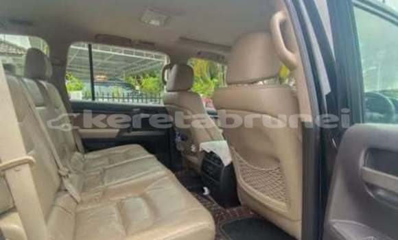 Buy Used Toyota Land Cruiser Black Car in Bandar Seri Begawan in Brunei-Muara Buy Used Toyota Land Cruiser Black Car in Bandar Seri Begawan in Brunei-Muara