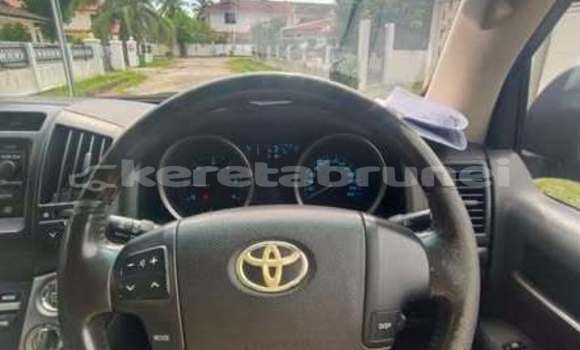Buy Used Toyota Land Cruiser Black Car in Bandar Seri Begawan in Brunei-Muara Buy Used Toyota Land Cruiser Black Car in Bandar Seri Begawan in Brunei-Muara