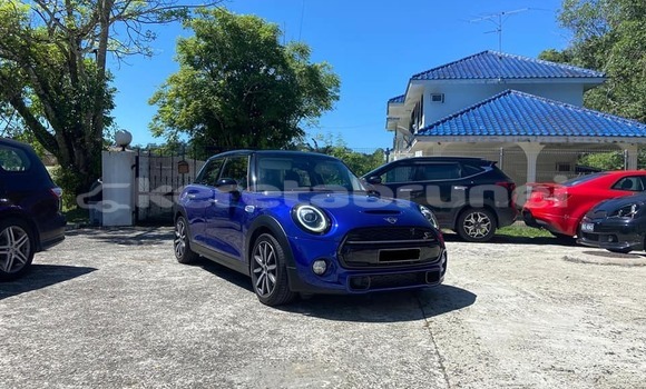 Buy Used MINI Cooper Blue Car in Bandar Seri Begawan in Brunei-Muara