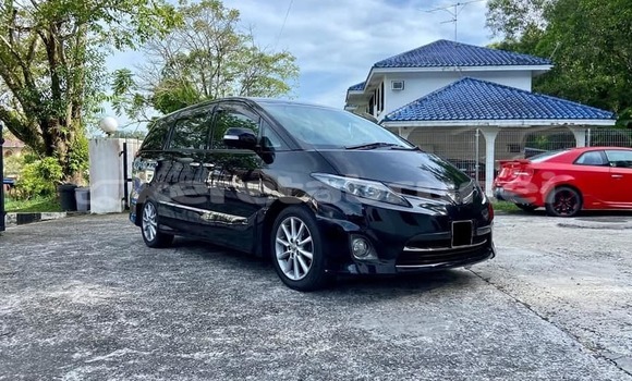 Buy Used Toyota Estima Black Car in Bandar Seri Begawan in Brunei-Muara