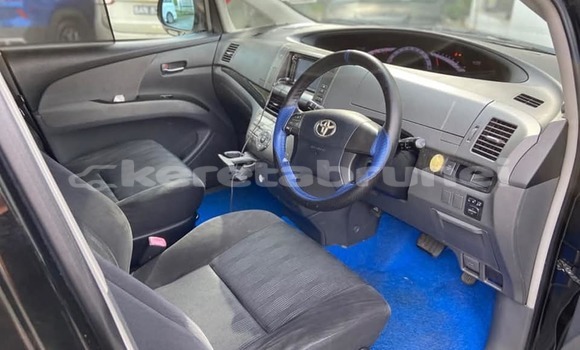 Buy Used Toyota Estima Black Car in Bandar Seri Begawan in Brunei-Muara Buy Used Toyota Estima Black Car in Bandar Seri Begawan in Brunei-Muara