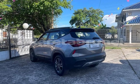 Buy Used Kia Sephia Other Car in Bandar Seri Begawan in Brunei-Muara Buy Used Kia Sephia Other Car in Bandar Seri Begawan in Brunei-Muara