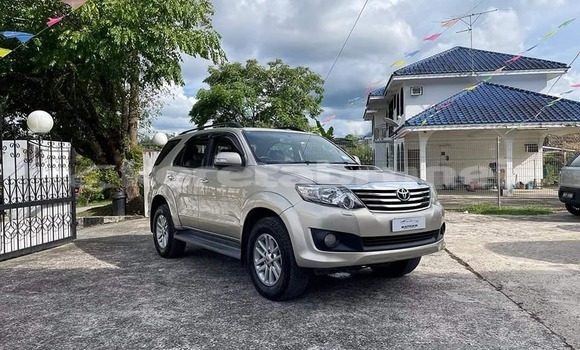 Buy Used Toyota Fortuner Other Car in Bandar Seri Begawan in Brunei-Muara Buy Used Toyota Fortuner Other Car in Bandar Seri Begawan in Brunei-Muara