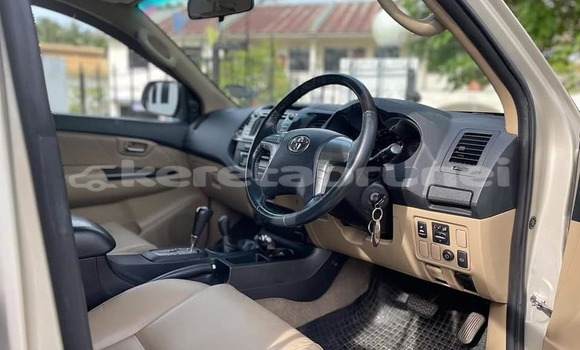 Buy Used Toyota Fortuner Other Car in Bandar Seri Begawan in Brunei-Muara Buy Used Toyota Fortuner Other Car in Bandar Seri Begawan in Brunei-Muara