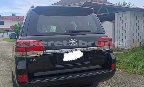 Buy Used Toyota Land Cruiser Black Car in Bandar Seri Begawan in Brunei-Muara Buy Used Toyota Land Cruiser Black Car in Bandar Seri Begawan in Brunei-Muara
