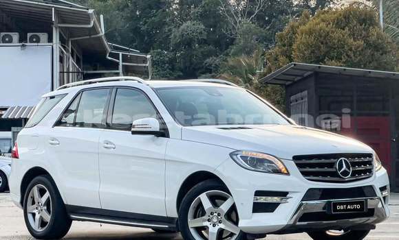 Buy Used Mercedes-Benz ML–Class White Car in Bandar Seri Begawan in Brunei-Muara Buy Used Mercedes-Benz ML–Class White Car in Bandar Seri Begawan in Brunei-Muara