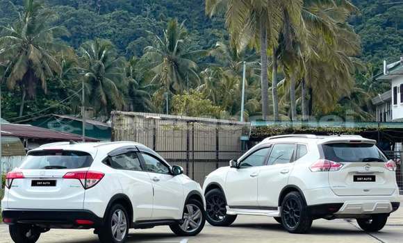 Buy Used Honda HR–V White Car in Bandar Seri Begawan in Brunei-Muara Buy Used Honda HR–V White Car in Bandar Seri Begawan in Brunei-Muara