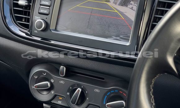 Buy Used Kia Sorento Other Car in Bandar Seri Begawan in Brunei-Muara Buy Used Kia Sorento Other Car in Bandar Seri Begawan in Brunei-Muara