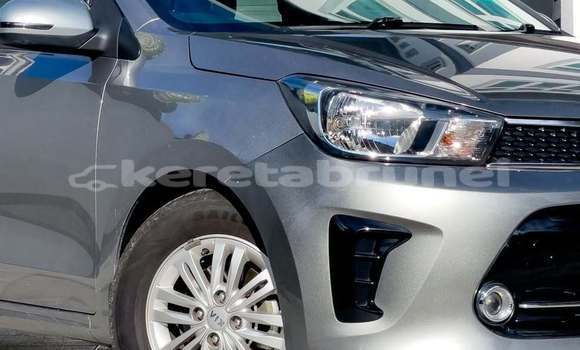 Buy Used Kia Sorento Other Car in Bandar Seri Begawan in Brunei-Muara Buy Used Kia Sorento Other Car in Bandar Seri Begawan in Brunei-Muara