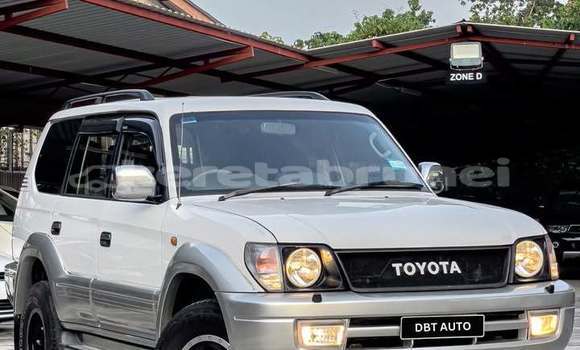 Buy Used Toyota Land Cruiser White Car in Bandar Seri Begawan in Brunei-Muara Buy Used Toyota Land Cruiser White Car in Bandar Seri Begawan in Brunei-Muara