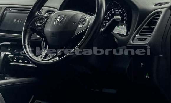 Buy Used Honda HR–V White Car in Bandar Seri Begawan in Brunei-Muara Buy Used Honda HR–V White Car in Bandar Seri Begawan in Brunei-Muara