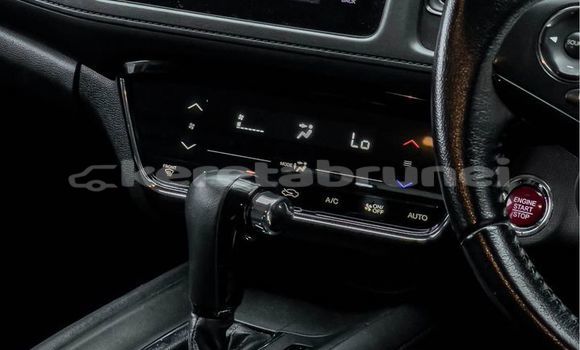 Buy Used Honda HR–V White Car in Bandar Seri Begawan in Brunei-Muara Buy Used Honda HR–V White Car in Bandar Seri Begawan in Brunei-Muara