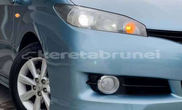Buy Used Toyota Wish Blue Car in Bandar Seri Begawan in Brunei-Muara Buy Used Toyota Wish Blue Car in Bandar Seri Begawan in Brunei-Muara