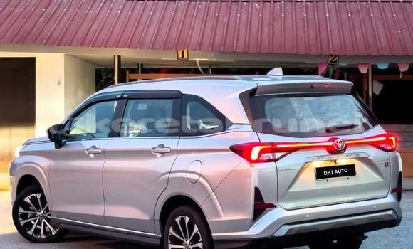 Buy Used Hyundai Veloster Other Car in Bandar Seri Begawan in Brunei-Muara Buy Used Hyundai Veloster Other Car in Bandar Seri Begawan in Brunei-Muara